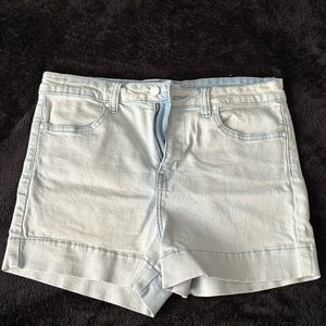 denim light wash shorts